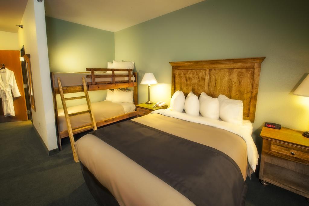 Junction Inn Suites & Conference Center Babbitt Quarto foto