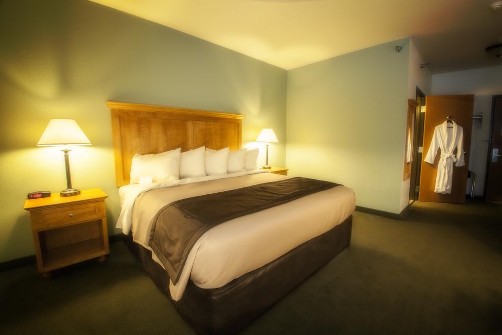 Junction Inn Suites & Conference Center Babbitt Quarto foto